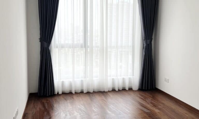Căn hộ cho thuê One Verandah 2 phòng tầng cao nội thất cơ bản view mát