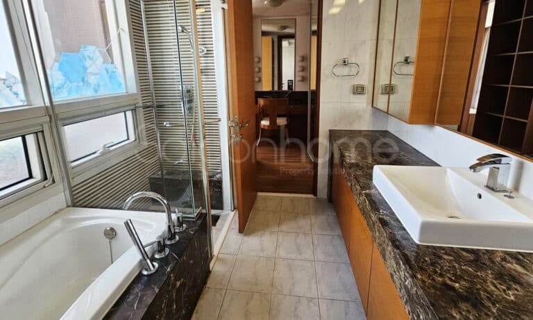 Cho thuê căn hộ Xi Riverview 3 phòng ngủ T3 nội thất đủ tầng cao view sông