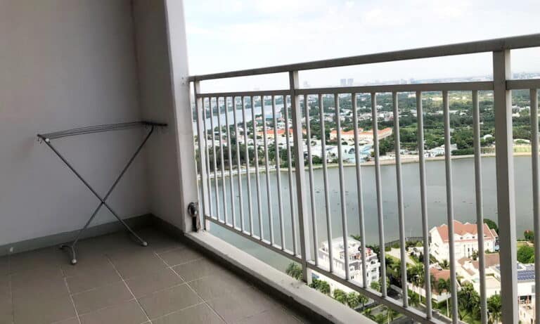 Cho thuê căn hộ Xi Riverview 3 phòng ngủ trống tầng cao toà T1 view sông
