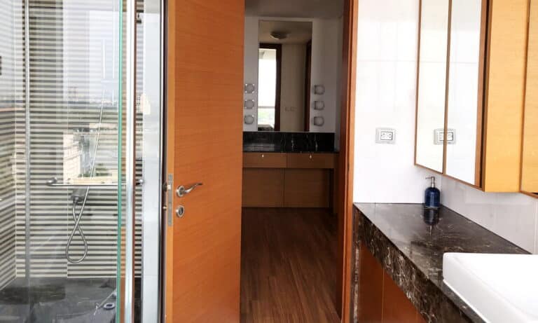 Cho thuê căn hộ Xi Riverview 3 phòng ngủ trống tầng cao toà T1 view sông