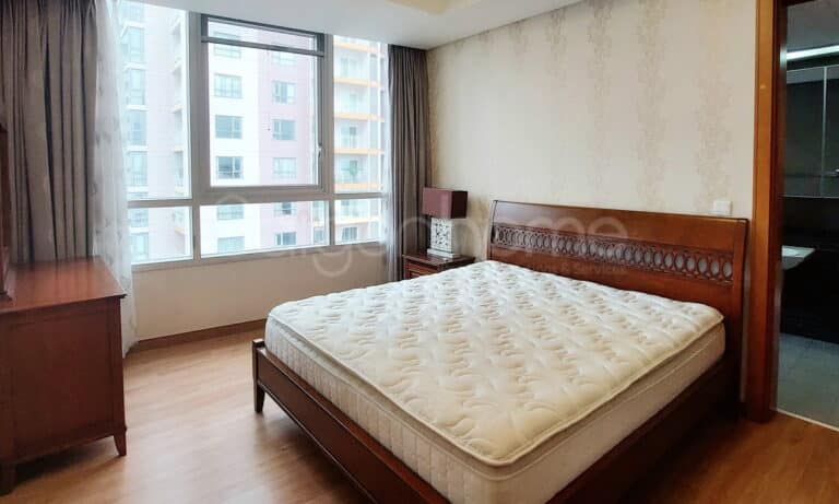 Cho thuê căn Xi Riverview 3 phòng ngủ tầng cao T1 nội thất đẹp view sông