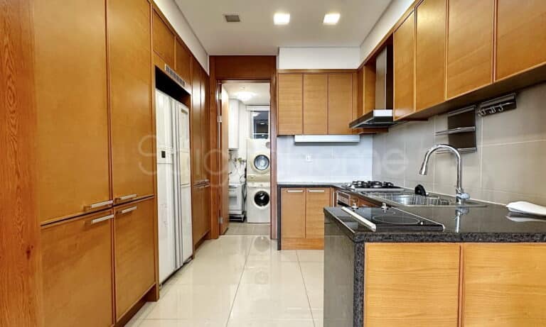 Cho thuê căn hộ Xi Riverview 3 phòng ngủ toà T2 nội thất xịn view sông