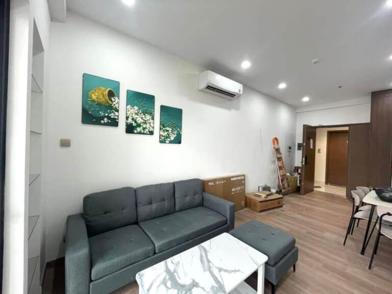 Cho thuê căn hộ 2 phòng ngủ Park View Residence đủ nội thất lầu cao giá tốt