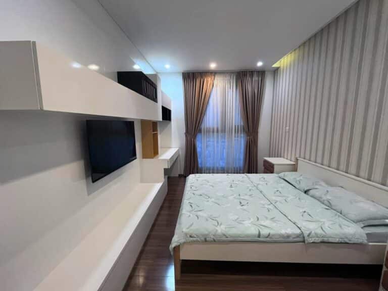 Cho thuê 2 phòng ngủ căn hộ Pearl Plaza nội thất đẹp tầng cao view sông