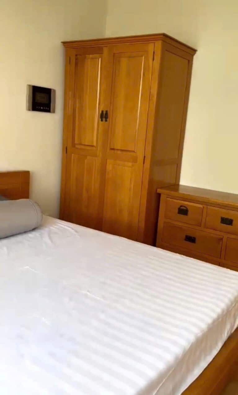 Căn hộ 3 phòng ngủ Saigon Pearl full nội thất, tầng thấp view sông