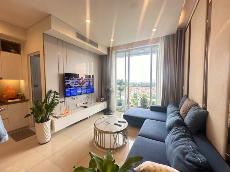 Cho thuê căn hộ Sala Sarimi 2 phòng ngủ nội thất đẹp lầu cao view Bitexco