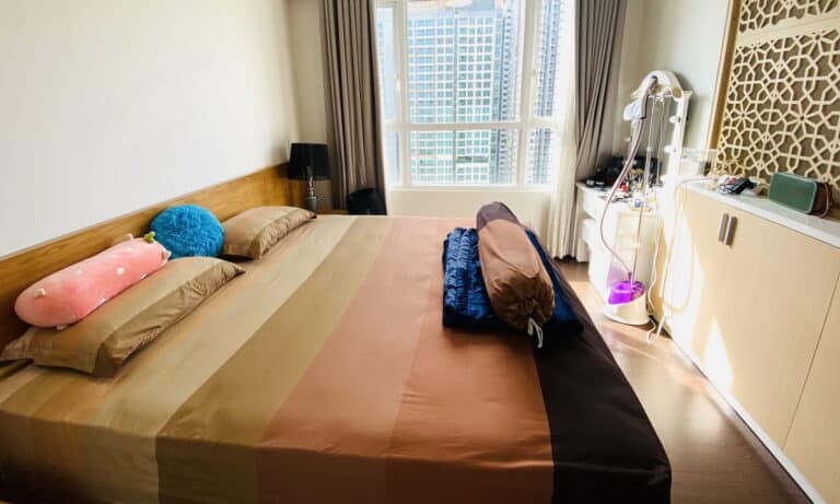 Vista Verde cho thuê 1 phòng ngủ lầu cao nội thất xịn view khu dự án Feliz