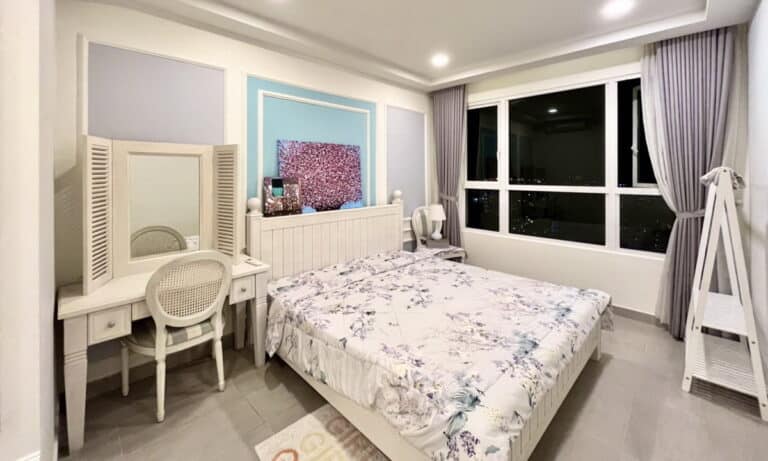 Cho thuê căn hộ Vista Verde 2 phòng ngủ tầng cao nội thất đẹp view sông