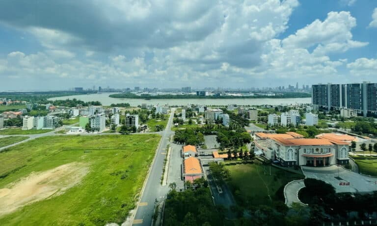 Can ho Vista Verde cho thue 3 phòng ngủ lầu cao đầy đủ nội thất view sông