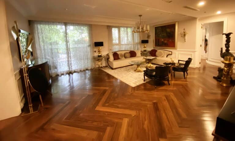Cho thue can ho Vista Verde duplex 4 phòng ngủ có nội thất view nội khu