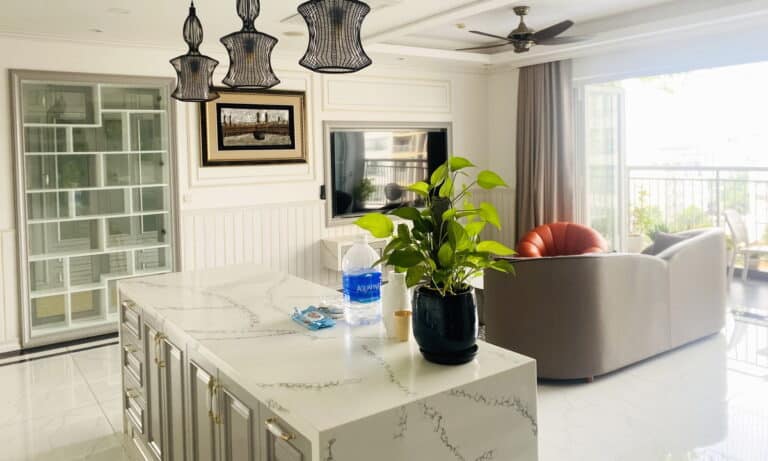 Cho thuê căn Xi Riverview 3 phòng ngủ lầu trung T2 đủ nội thất view hồ bơi