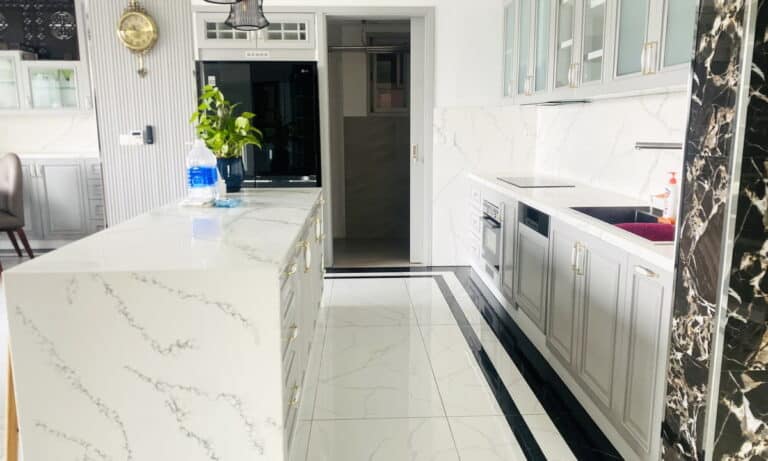 Cho thuê căn Xi Riverview 3 phòng ngủ lầu trung T2 đủ nội thất view hồ bơi