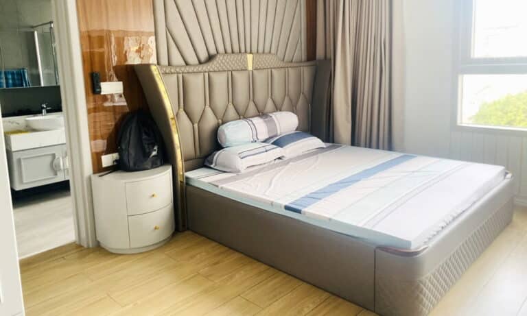 Cho thuê căn Xi Riverview 3 phòng ngủ lầu trung T2 đủ nội thất view hồ bơi