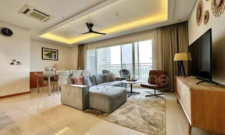 Cho thuê căn hộ Xi Riverview 3 phòng ngủ lầu cao T3 nội thất xịn view sông