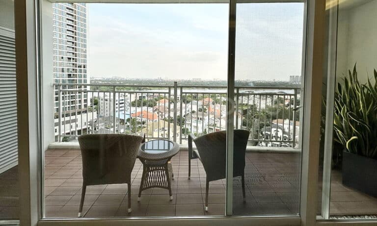 Cho thuê căn hộ Xi Riverview 3 phòng ngủ lầu cao T3 nội thất xịn view sông