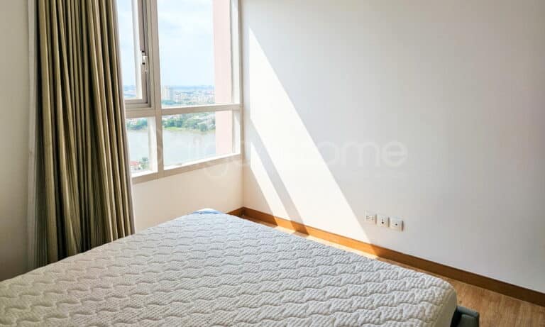 Cho thuê căn Xi Riverview 3 phòng ngủ lầu cao toà T3 nhà trống view sông