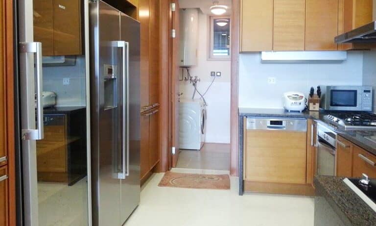 Cho thuê căn hộ Xi Riverview 3 phòng ngủ tầng cao T1 nội thất đủ view sông