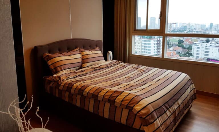 Cho thuê căn hộ Xi Riverview 3 phòng tầng cao toà T3 có nội thất view sông
