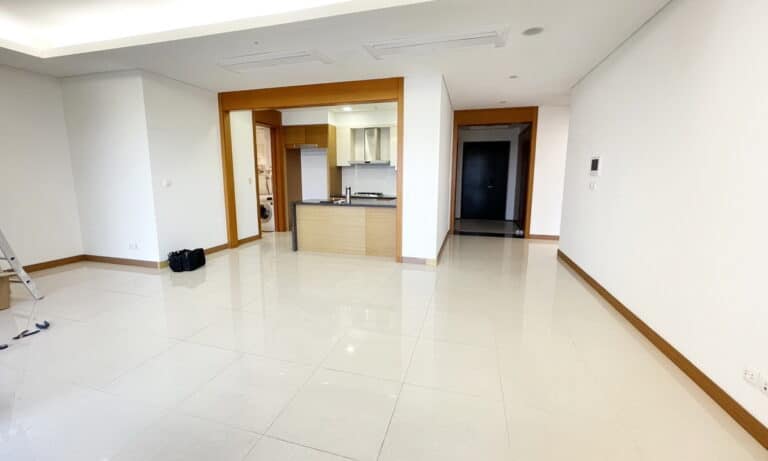 Cho thuê căn hộ Xi Riverview 3 phòng ngủ trống tầng cao tháp T2 view sông
