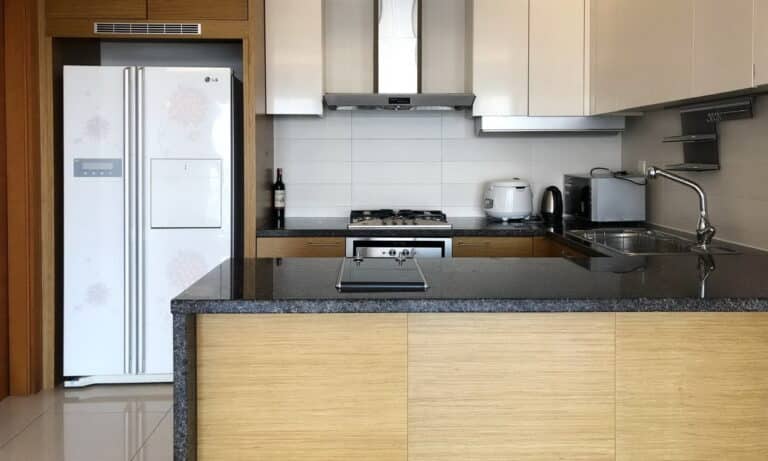 Cho thuê căn hộ Xi Riverview 3 phòng ngủ tầng cao T1 nhà trống view sông