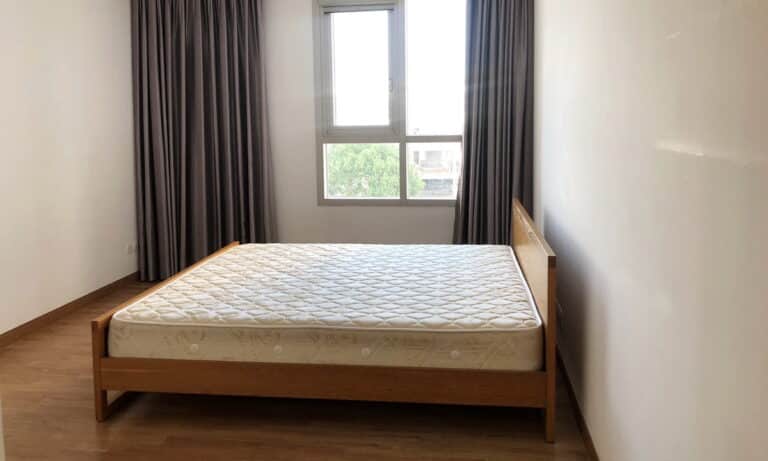 Cho thuê căn hộ Xi Riverview 3 phòng ngủ tháp T2 nội thất cơ bản view sông