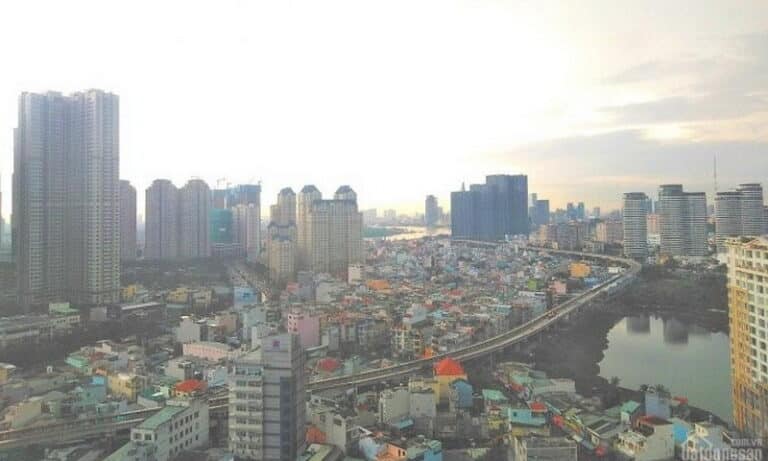 Căn hộ Pearl Plaza cho thuê 2 phòng ngủ view L81 tầng cao có đủ nội thất