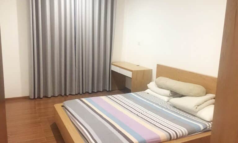 Căn hộ Pearl Plaza cho thuê 2 phòng ngủ view L81 tầng cao nội thất full