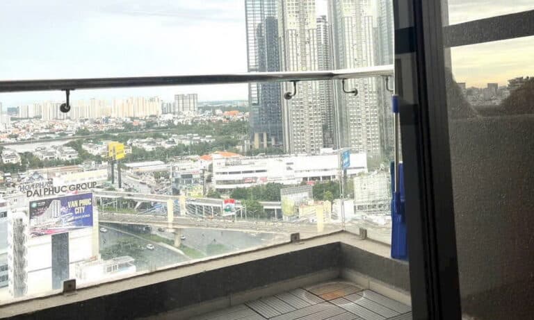 Cho thuê căn hộ Pearl Plaza 3 phòng ngủ view L81 sông lầu cao nhà đẹp