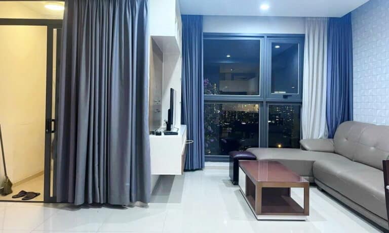 Căn hộ Pearl Plaza cho thuê 2 phòng ngủ view L81 lầu cao nội thất đầy đủ