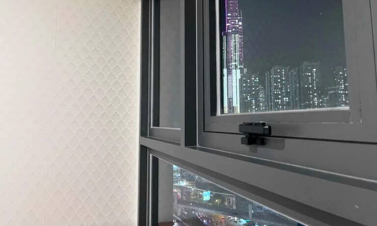 Căn hộ Pearl Plaza cho thuê 2 phòng ngủ view L81 lầu cao nội thất đầy đủ