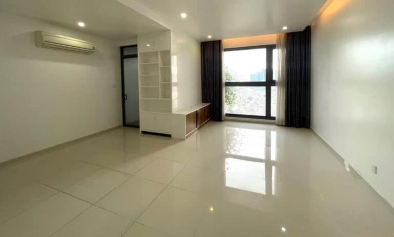 Căn hộ Pearl Plaza cho thuê 2 phòng ngủ view L81 tầng cao nội thất cơ bản