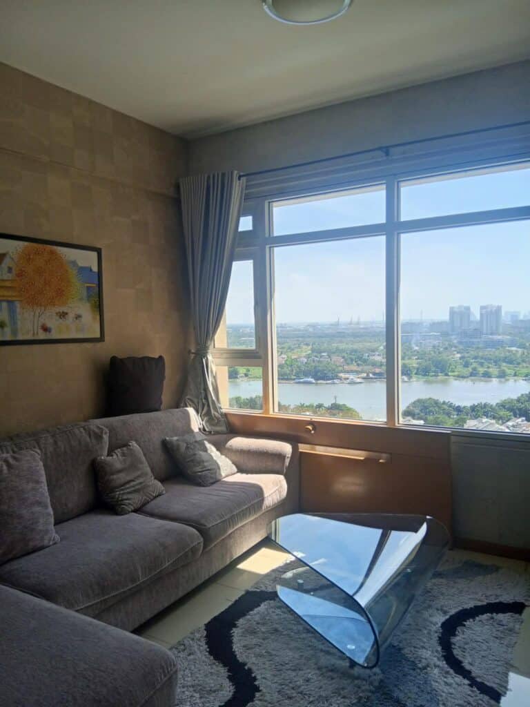 Căn hộ Saigon Pearl cho thuê 2 phòng ngủ tầng cao nội thất đầy đủ view sông