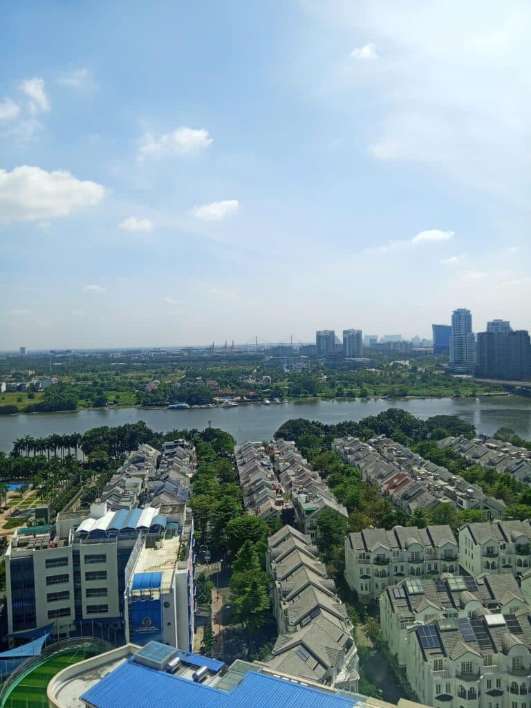 Căn hộ Saigon Pearl cho thuê 2 phòng ngủ tầng cao nội thất đầy đủ view sông