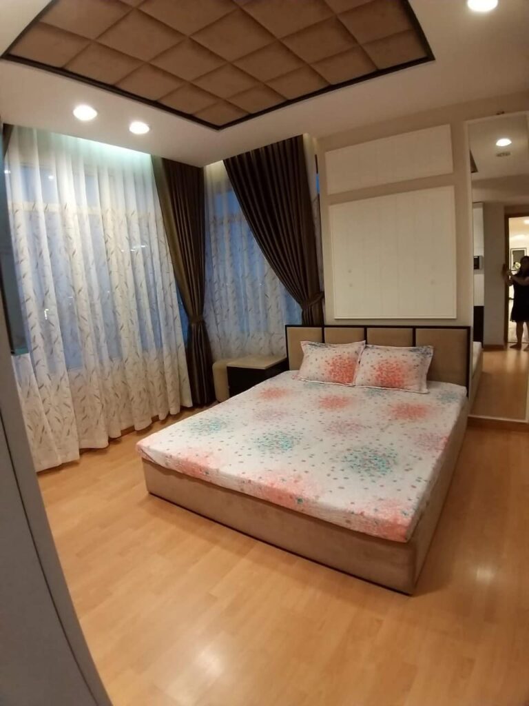 Cho thuê căn hộ Saigon Pearl 3 phòng ngủ tầng cao full nội thất view đẹp