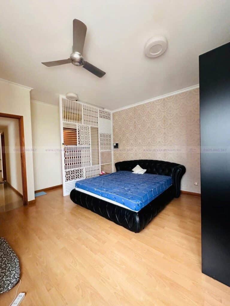 Saigon Pearl cho thuê căn hộ tầng cao có đủ nội thất view L81 3 phòng ngủ