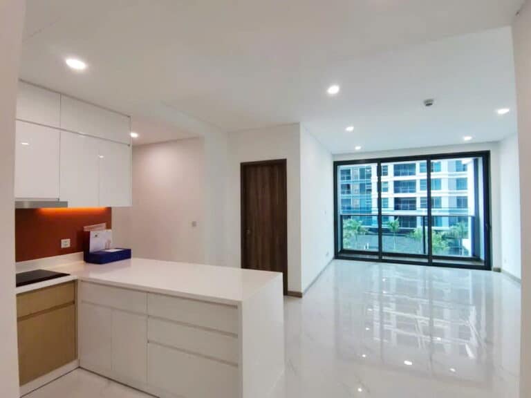 Căn hộ cho thuê Sunwah Pearl lầu trung nhà trống 2 phòng ngủ view hồ bơi