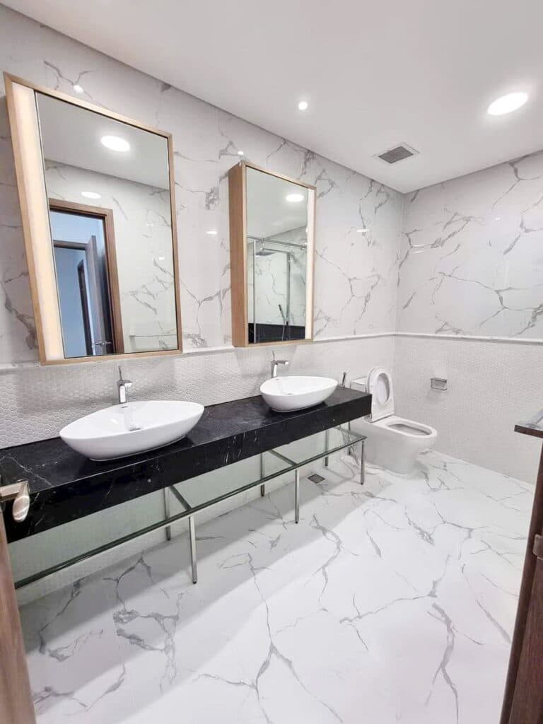 Căn hộ Sunwah Pearl cho thuê tầng cao nhà trống 3 phòng ngủ view hồ bơi
