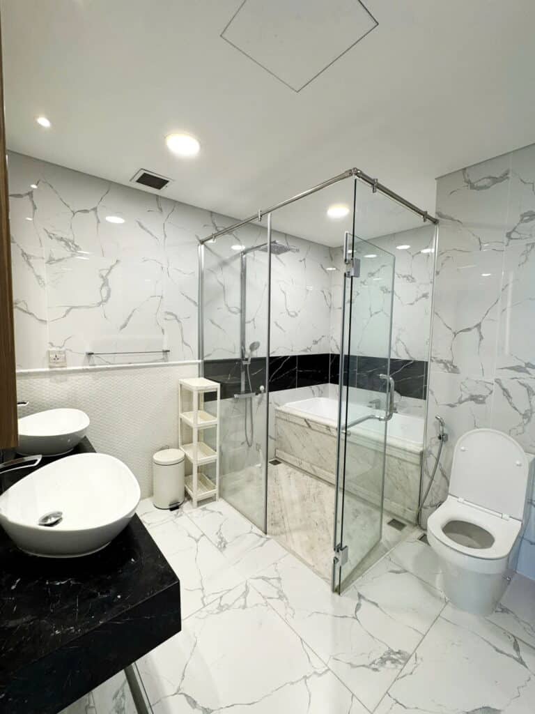 Sunwah Pearl căn hộ cho thuê tầng cao nội thất full 3 phòng ngủ view sông