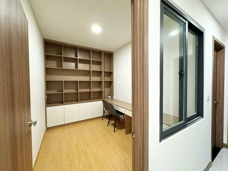 Bán căn hộ Sunwah Pearl lầu cao đầy đủ nội thất 2 phòng ngủ view sông