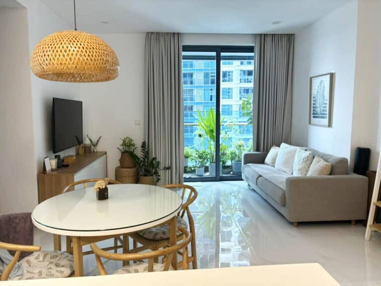 Bán căn hộ Sunwah Pearl tầng cao nội thất xịn 2 phòng ngủ view sông giá tốt