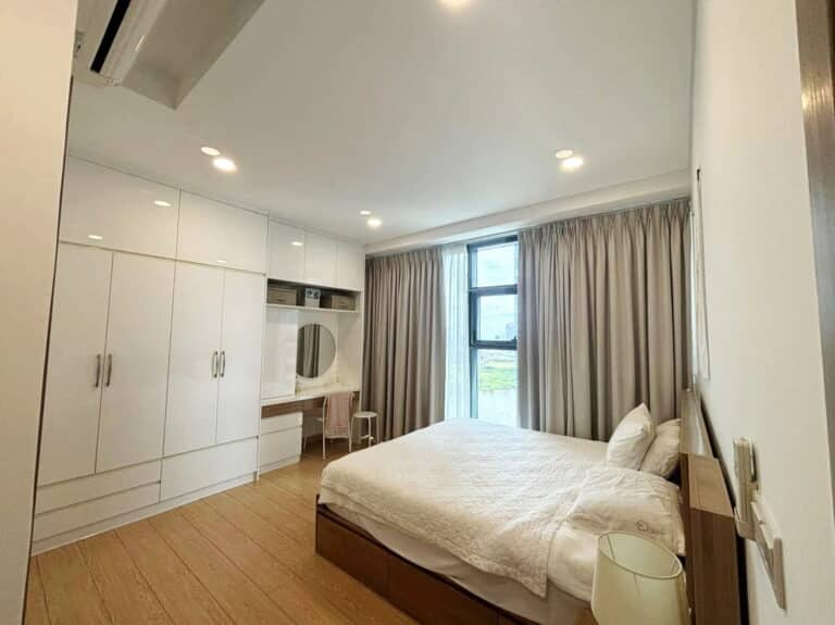 Bán căn hộ Sunwah Pearl tầng cao nội thất xịn 2 phòng ngủ view sông giá tốt