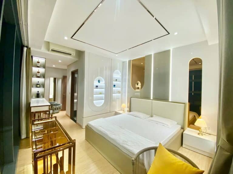Bán căn hộ Sunwah Pearl lầu cao nội thất sang 2 phòng ngủ view quận 1