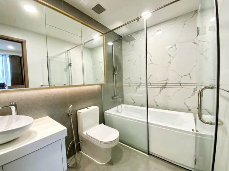 Bán căn hộ Sunwah Pearl tầng cao đủ nội thất 2 phòng ngủ view sông giá tốt