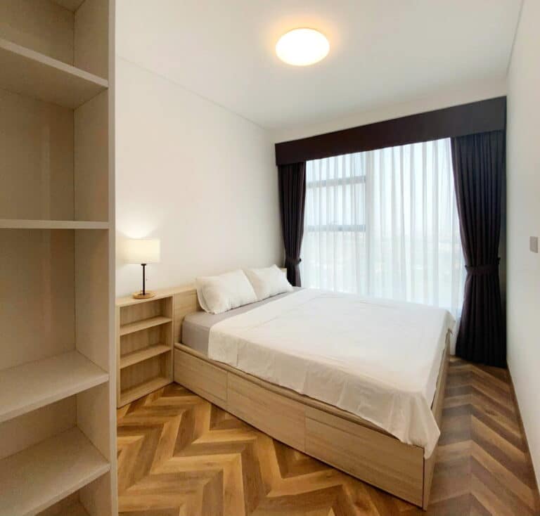 Sunwah Pearl cho thuê căn lầu cao nội thất đầy đủ 3 phòng ngủ view sông