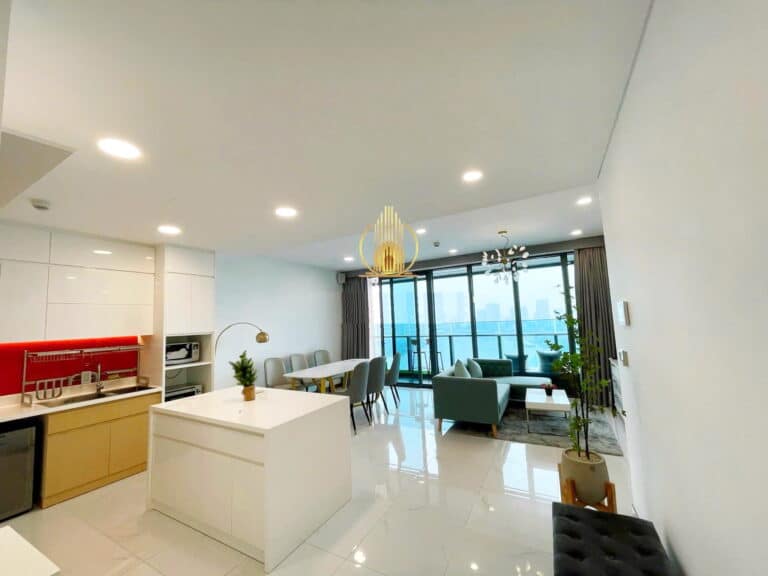 Cho thuê căn Sunwah Pearl tầng cao nội thất xịn 2 phòng ngủ view quận 1