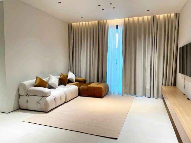 Sunwah Pearl cho thuê lầu cao nội thất sang trọng 3 phòng ngủ view sông