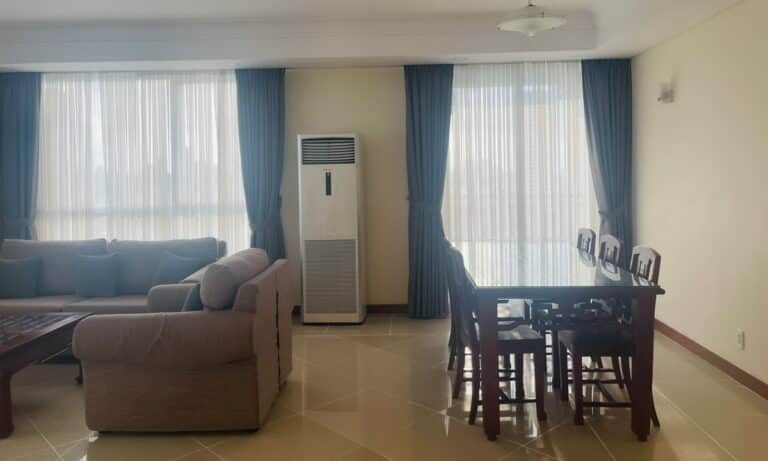Căn hộ The Manor cho thuê tầng cao nội thất đầy đủ 3 phòng ngủ view quận 1