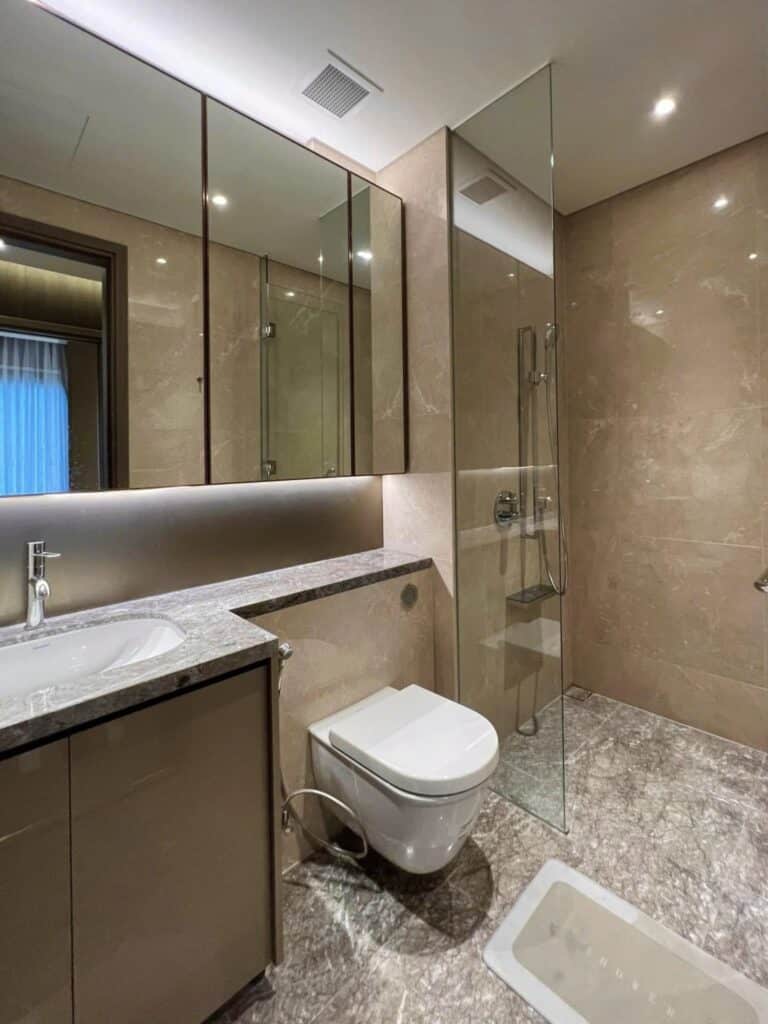 Cho thuê căn hộ 1 phòng ngủ The Marq quận 1 view L81 full nội thất xịn