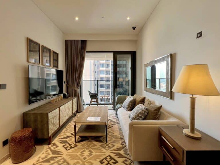Căn hộ The Marq quận 1 cho thuê 2 phòng ngủ nhà đẹp view thoáng đẹp