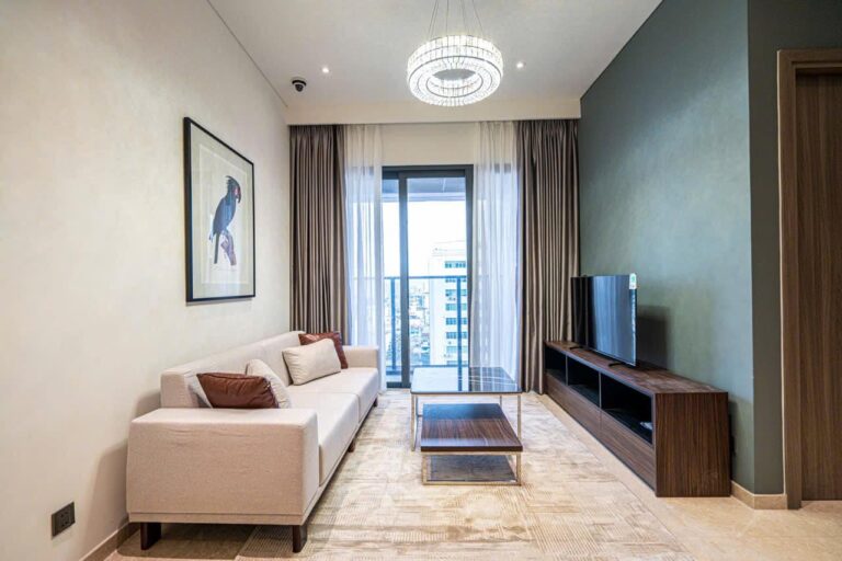 Căn hộ The Marq quận 1 cho thuê 2 phòng ngủ thiết kế đẹp view thoáng mát